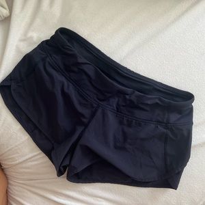 Lululemon speed up shorts 2.5”
